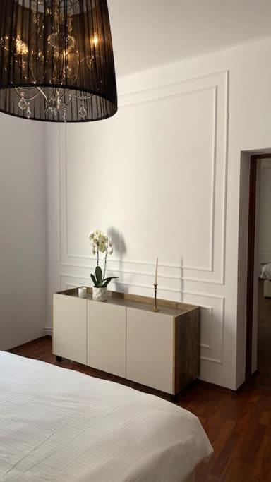 Hidden Gem Apartment In The Center Of The City ブラショフ エクステリア 写真