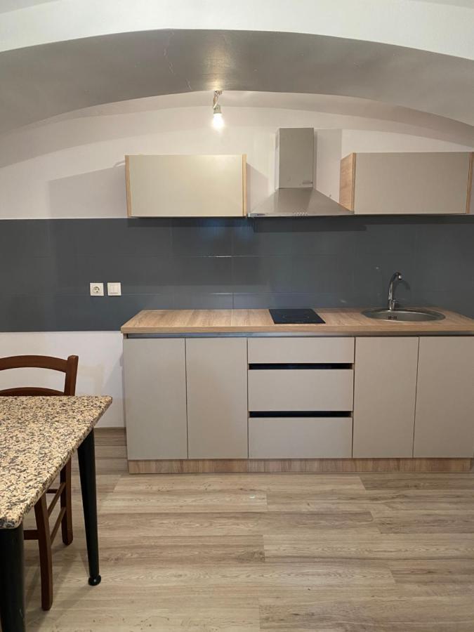 Hidden Gem Apartment In The Center Of The City ブラショフ エクステリア 写真